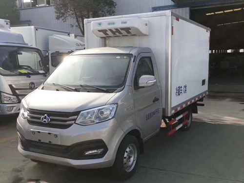 长安跨越国六冷藏车图片