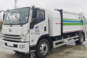 上汽跃进纯电动8方压缩式垃圾车