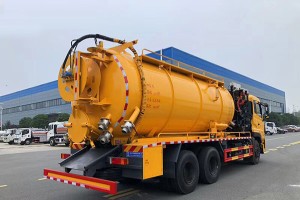 东风天龙吸污车