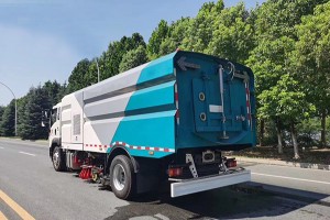 重汽豪沃洗扫车