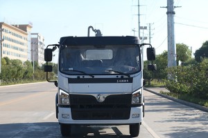 东风福瑞卡吸污车