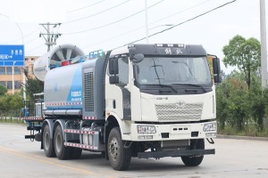 解放后双桥抑尘车