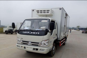 福田3.5米柴油国六冷藏车